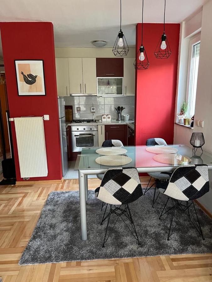 Apartman West - Private Parking Place Ζάγκρεμπ Εξωτερικό φωτογραφία