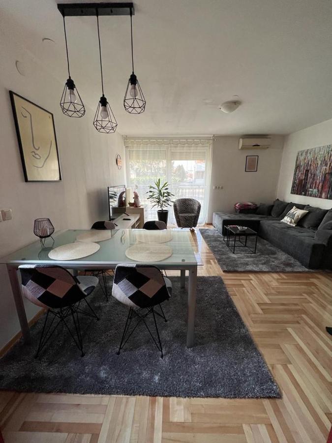 Apartman West - Private Parking Place Ζάγκρεμπ Εξωτερικό φωτογραφία