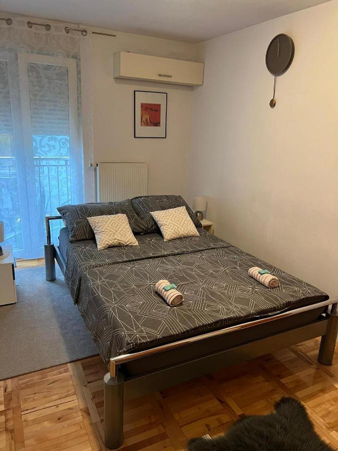 Apartman West - Private Parking Place Ζάγκρεμπ Εξωτερικό φωτογραφία